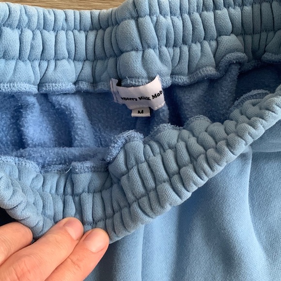 Strawberry Milk Mob - Blue Short - Picture 5 of 10